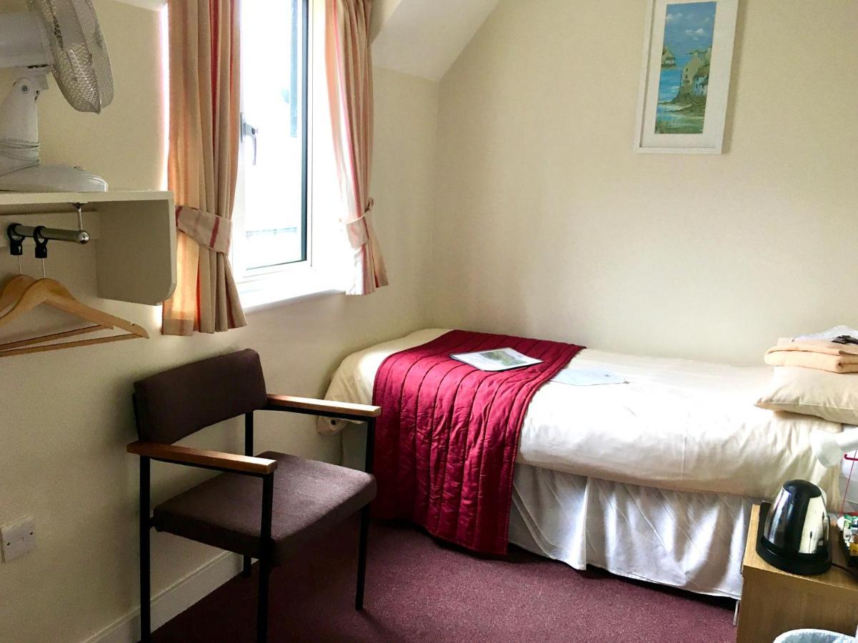 Ludlow Mascall Centre ภายนอก รูปภาพ